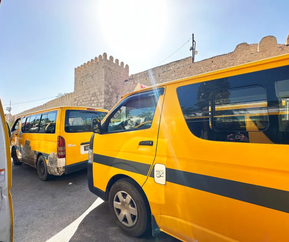 Shared-taxi-in-Tunisia