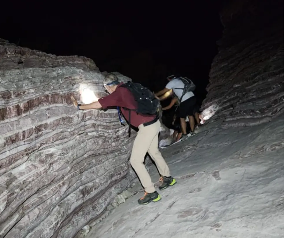 Night-hike-in-rainbow-valley-in-fujairah