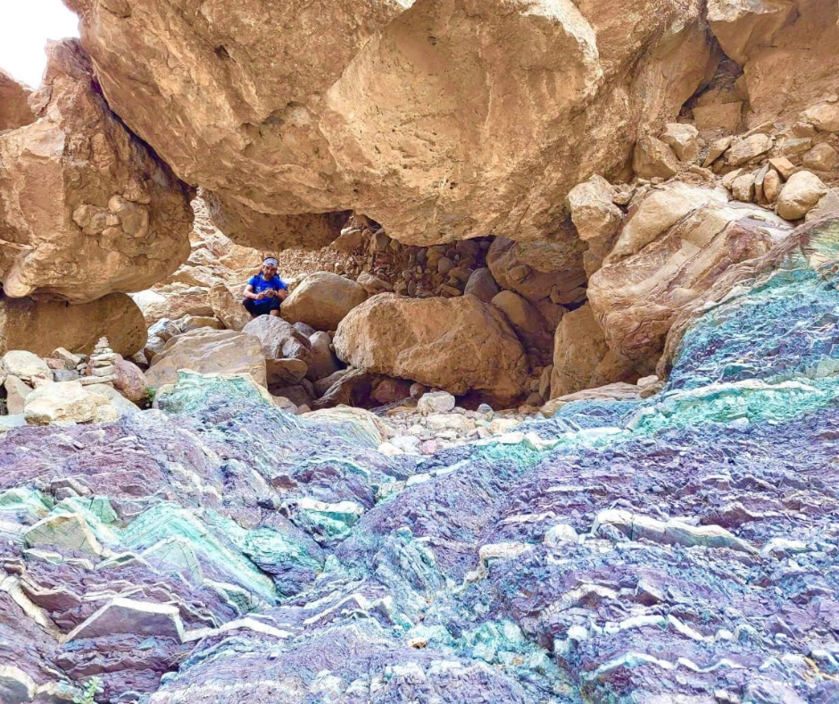 Colorful-rainbow-valley-in-fujairah