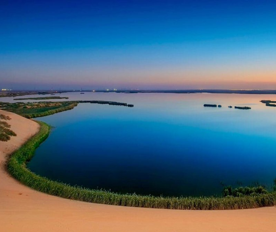 al-asfar-lake-saudi-arabia