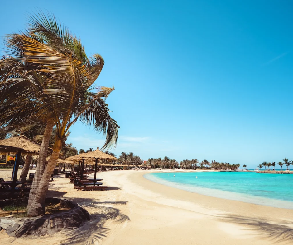 silver-sands-hidden-beach-jeddah