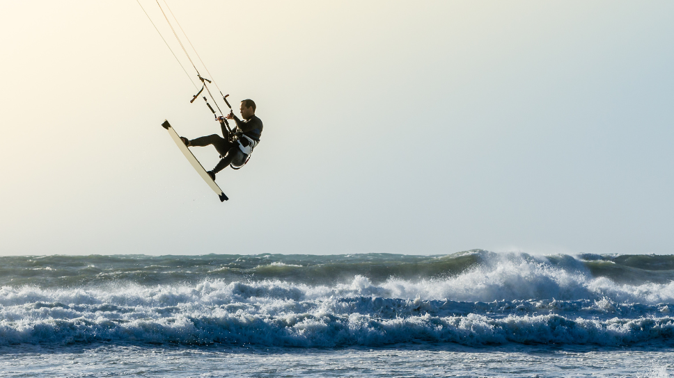 Kitesurfing Red Sea Saudi Arabia: Ultimate Spot Guide