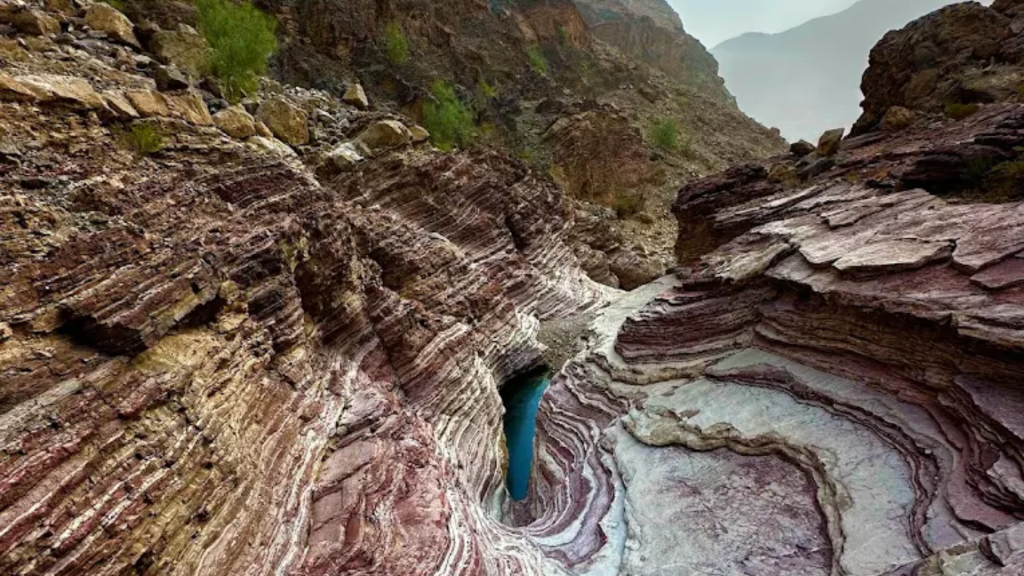The Ultimate Guide to Hiking Near Dubai in 2026