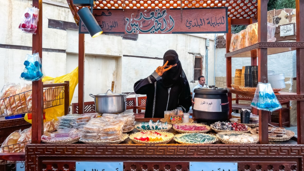 Street Food in Riyadh: The Ultimate Guide to Authentic Local Eats