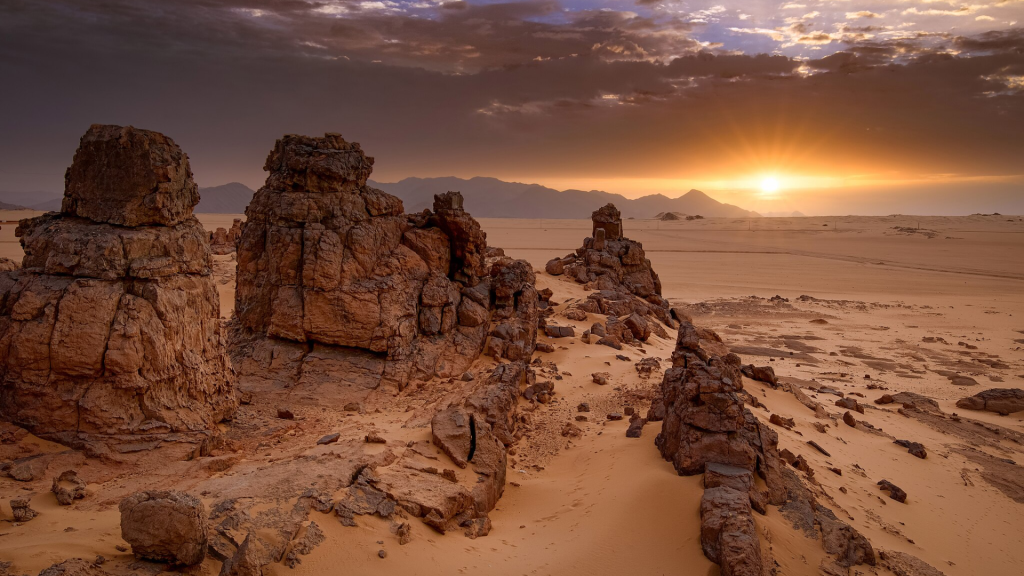 Tassili n'Ajjer National Park: Rock Art and Treks
