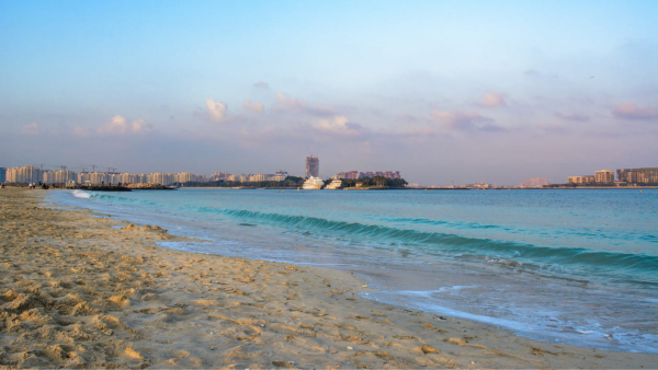 8 Best Hidden Beaches Near Dubai: Secret Spots & Tips