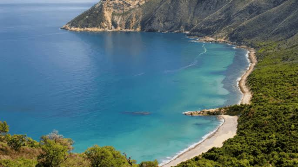 Oran Beach Guide: Sandy Beaches, Coves and Coastal Hikes