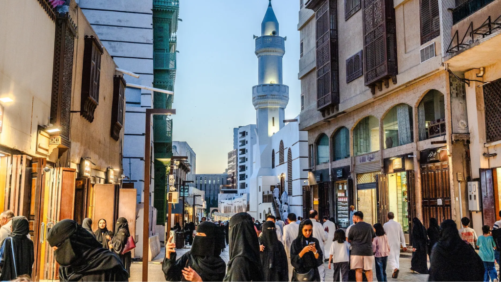 Jeddah Souk Al Alawi Guide: Explore Markets & Local Life
